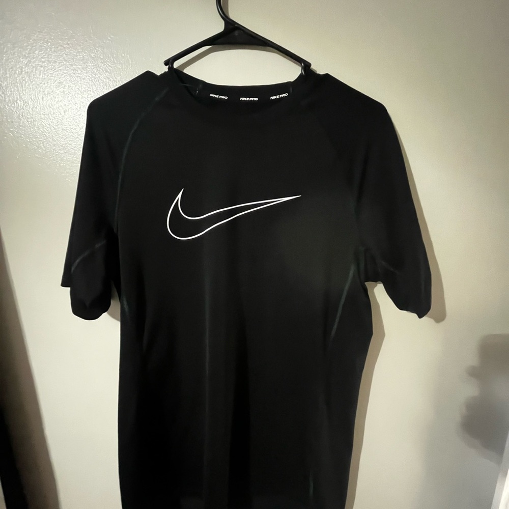 Nike Pro Athletic Tee
